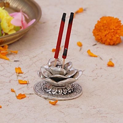 Rose Bud Incense Holder