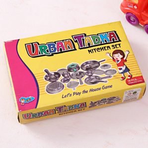 Toy kitchen set